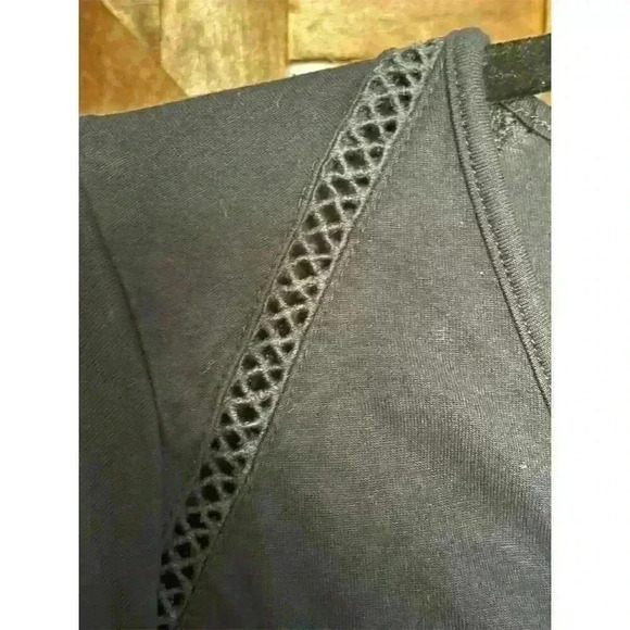 Banana Republic Women's Blue V-Neck Blouse M Stretchy Lattice Detail - Picture 6 of 8